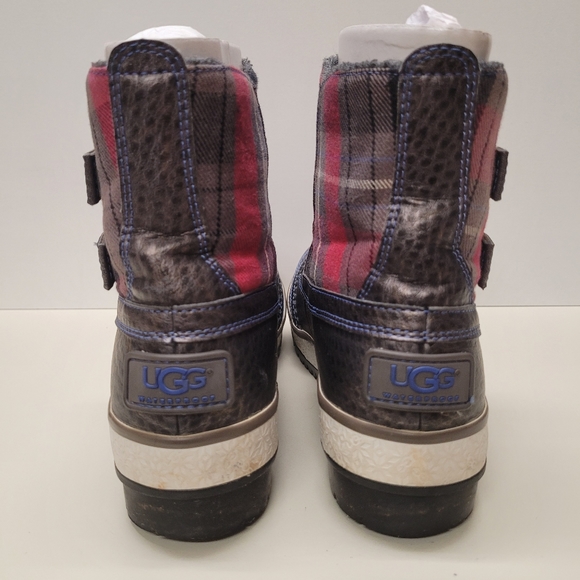 💖HOST PICK💖 UGG Marrais Waterproof Boots - Picture 7 of 12